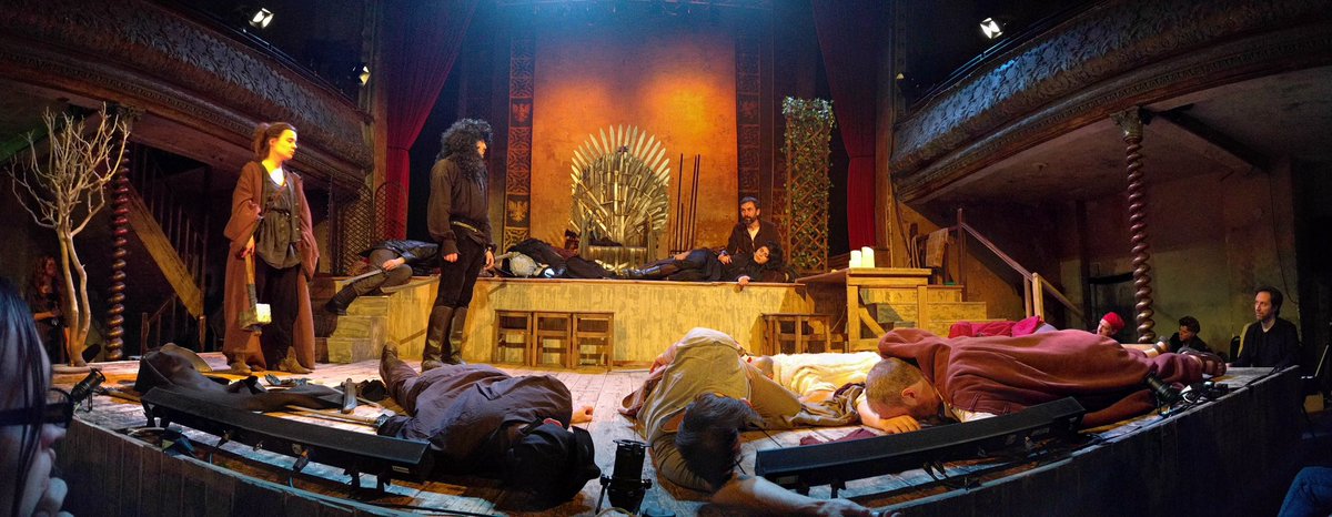 improfthrones's tweet photo. The aftermath of the battle was as devastating as it could be https://t.co/c5FVTlSrc6