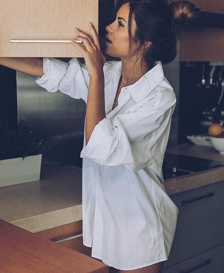 PostBadPorto's tweet photo. IG: caroloureiro #PostBadPortuguesa https://t.co/qvYOYxadBE