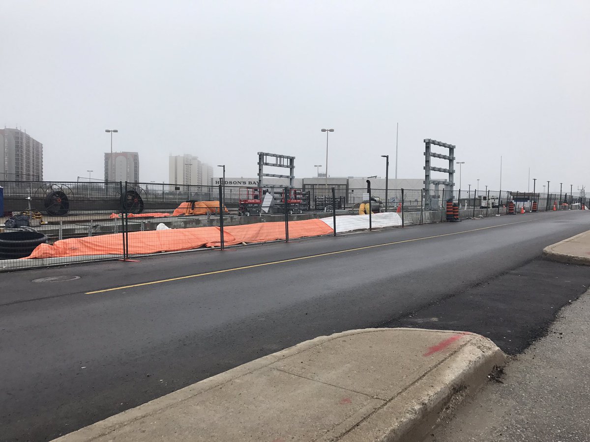 HAL8950's tweet photo. Anchor walls go up at Fairview Park Mall station @rideIONrt #wrLRT #Grandlinq https://t.co/n8Xn9zzAMp