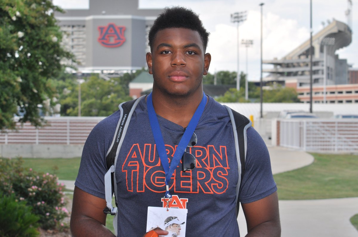 JLeeAUSports's tweet photo. DE Ryan Johnson has Auburn and Stanford as his top two. No longer visiting Alabama next weekend. Announcing commitment Friday or Monday. https://t.co/FoQIg8KAKi