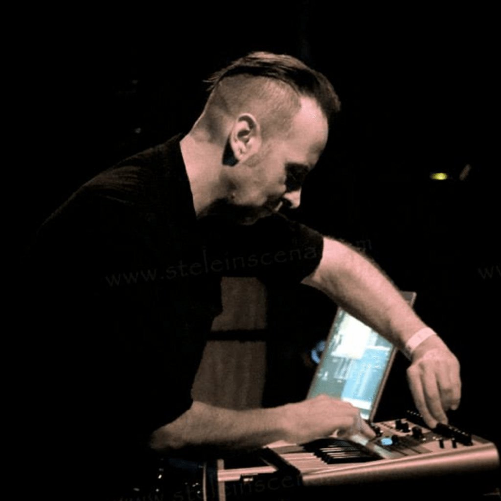 sidelinemag's tweet photo. ‘Click Interview’ with #Templezone: ‘New Evocative Sounds With A Soundtrack Style’ - https://t.co/qAq69pwdg0 - #EBM #HIM https://t.co/NBe4hDLq4t