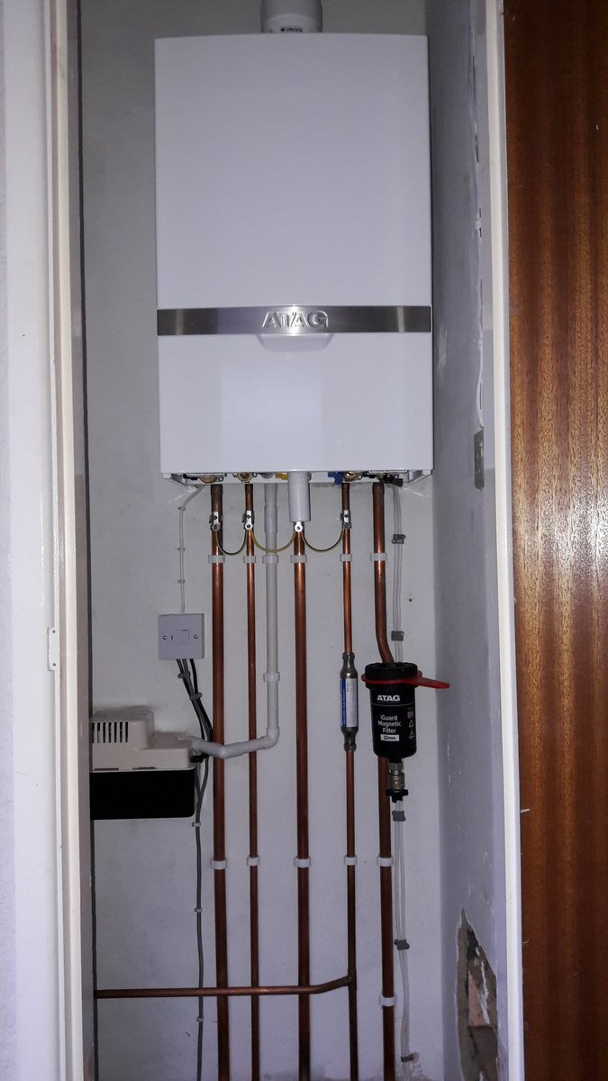 AS_Heating's tweet image. Full heating installation in #rushden - asheating.net boiler installed - #atag economiser 27 - #boilerinstallation #combiboiler