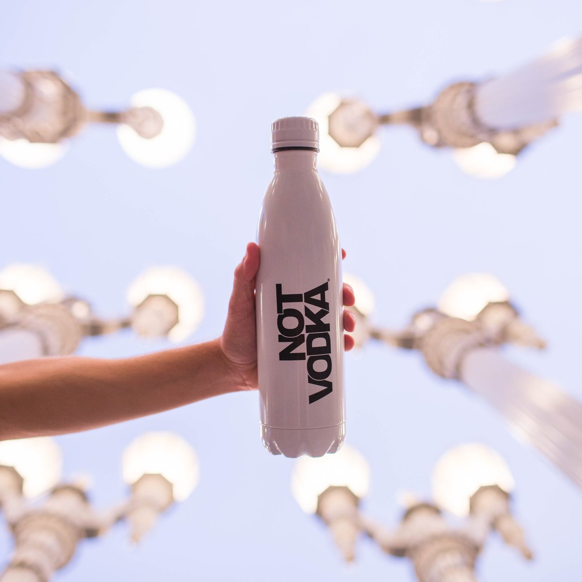 LasVegasMarket's tweet photo. Join us for beer &amp; wine today from 2-6PM while you shop &amp; network in the Pavilions! Image: @NotVodkaWater #LVMkt #pavLVMkt https://t.co/EzmVGFdMRd