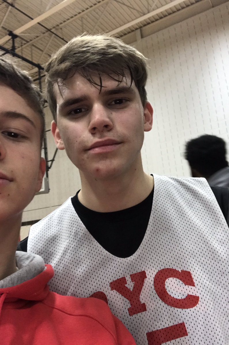 JoeDeRenzo739's tweet photo. Happy Birthday Justin Bieber hahahah bad boys 4life🏀 #nimeh @ZImdorf https://t.co/OIT0BNl8AU