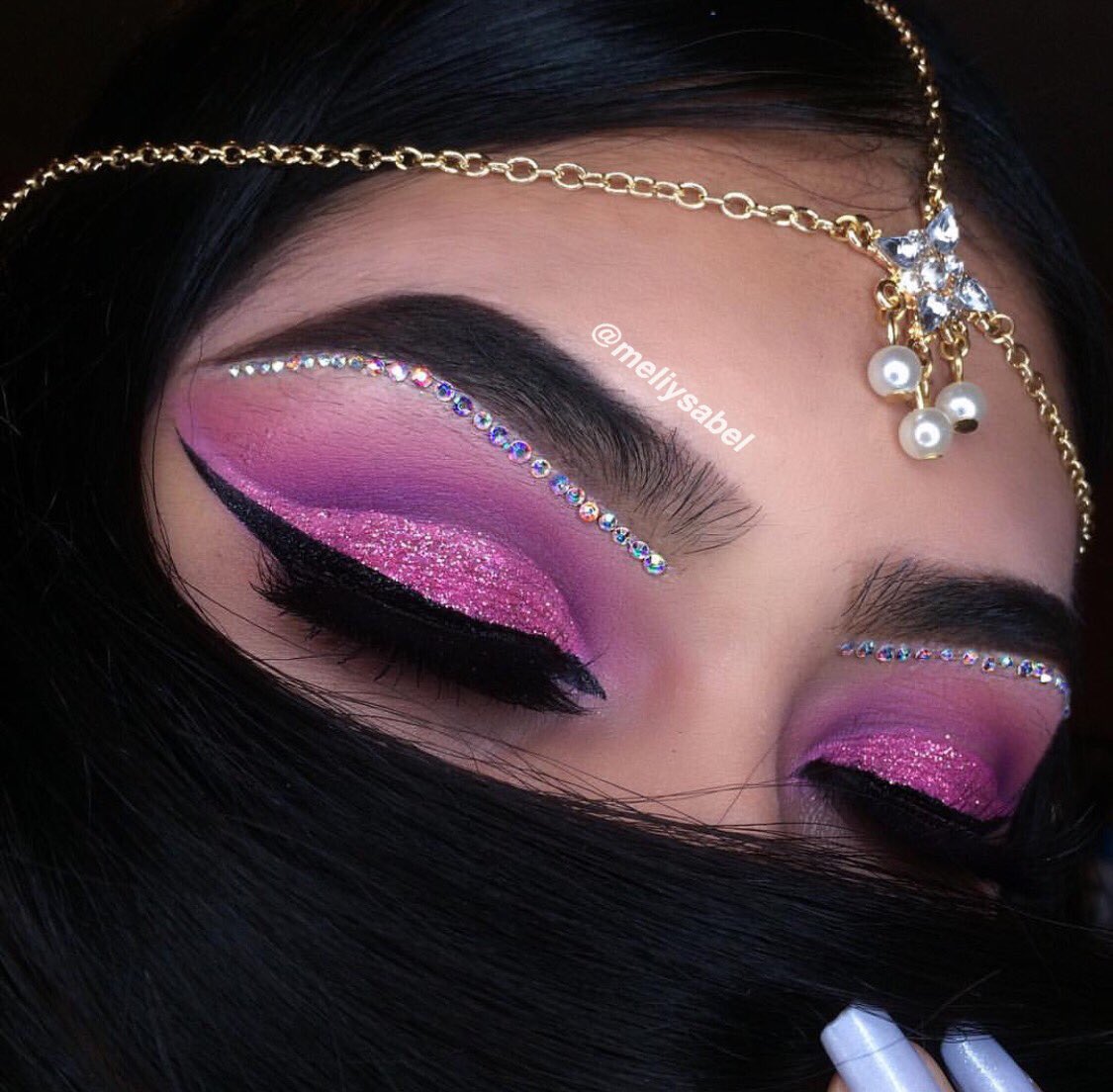 glowkit's tweet photo. Her looks are stunning https://t.co/4k5Arc2B1B