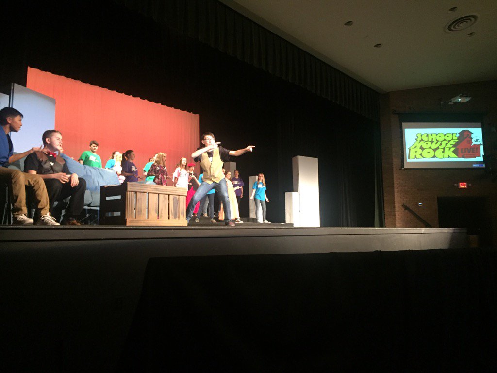 AJHhornets's tweet photo. These students had an amazing performance! So talented! WOW! #azLEARNS @azleisd #hornetpride https://t.co/qmuzZQS9hG