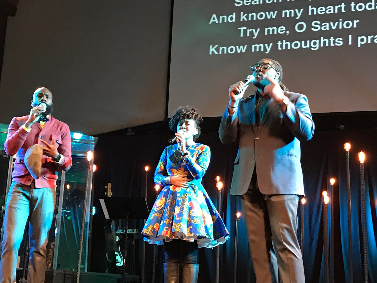 THEFRUIT's tweet photo. Parkcrest with Kingmaker Movement! @kingmakerfacts @GoodieGoodloe @Parkcrest https://t.co/ilQbla9Z1E