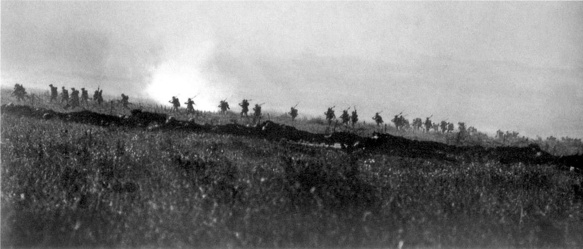 MilHistNow's tweet photo. A photo of the Tyneside Irish Brigade advancing across No Man's Land at the Somme. July 1, 1916. The 5,500-man unit suffered 78% casualties. https://t.co/ZkGO8XgVaV