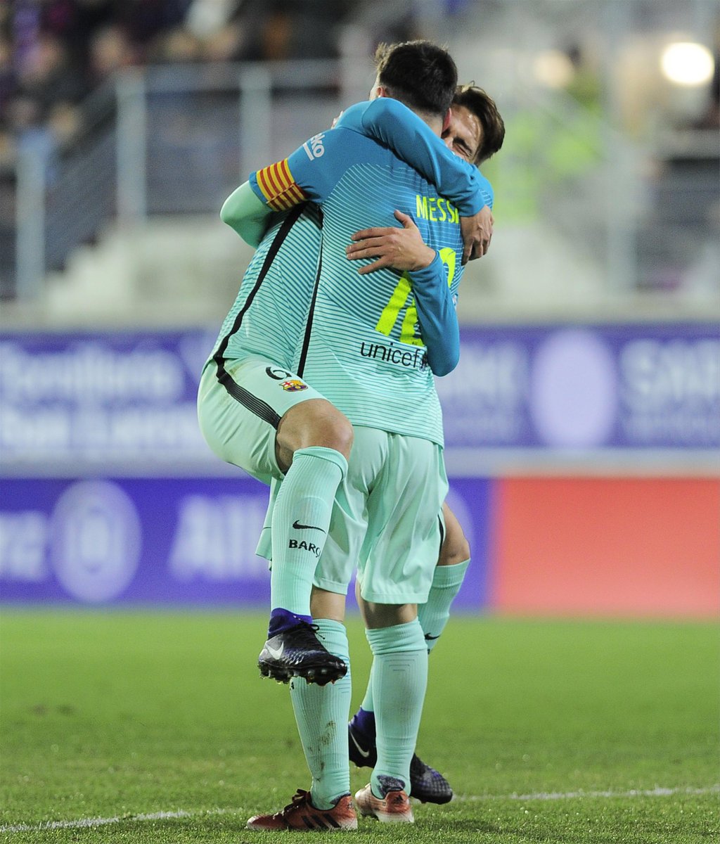 _fcbarcelonabr's tweet photo. Eibar - FCBarcelona
#FCBLive #EibarFCB https://t.co/Qh4vor7jXY