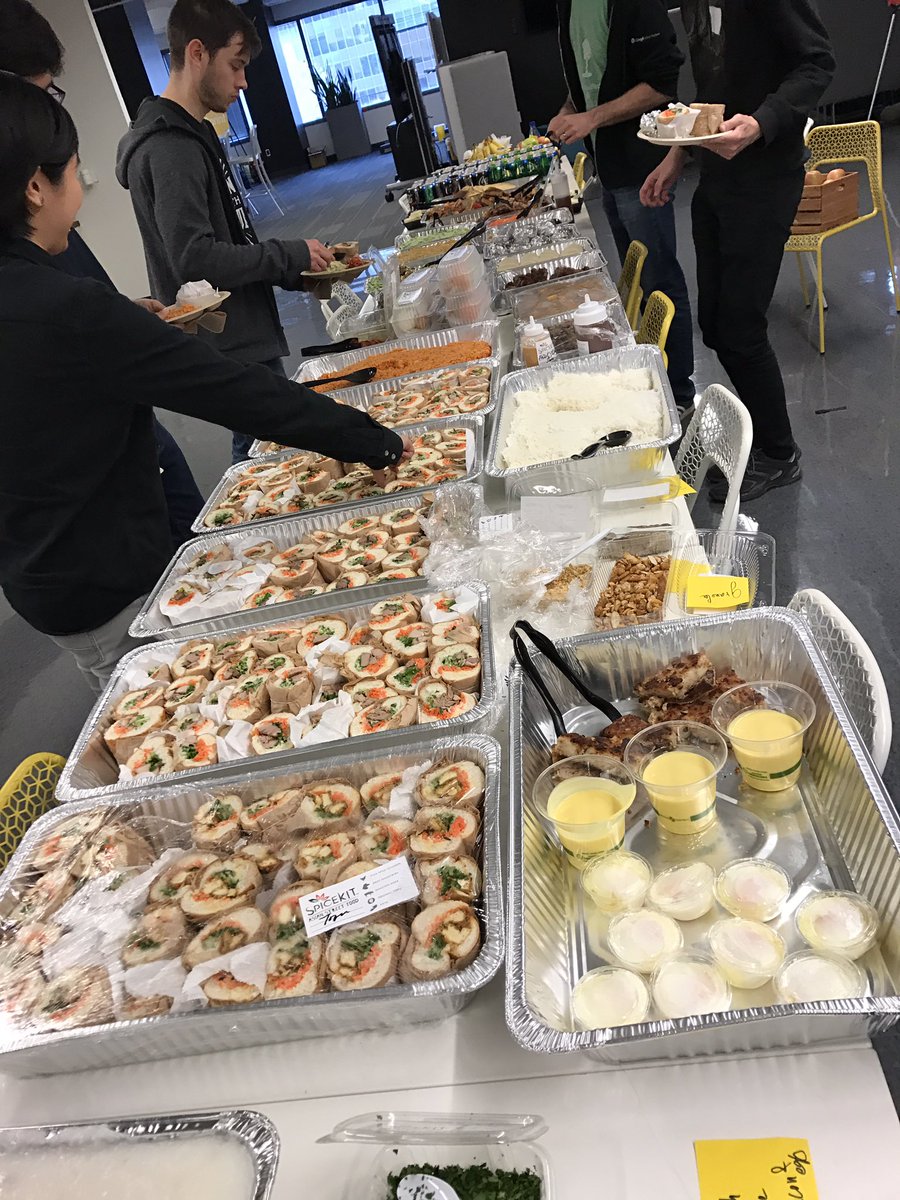 ffpaladin's tweet photo. Breakfast? Lunch? Who's keeping track anymore. #GGJ17 #GoogleGGJ @PlaycraftingSFO @globalgamejam  @Neurotic https://t.co/pMdYrMGpP2