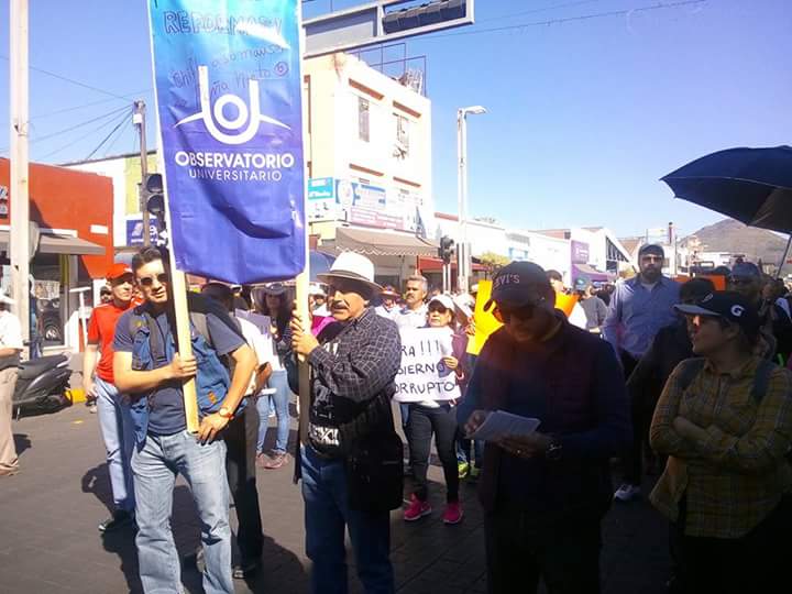 raul_alamillog's tweet photo. @UANObservatorio con Nayarit en la marcha vs reformas antimayoritarias del tripartito que sólo benefician a las minorías de siempre... https://t.co/MRHTPeDKMA