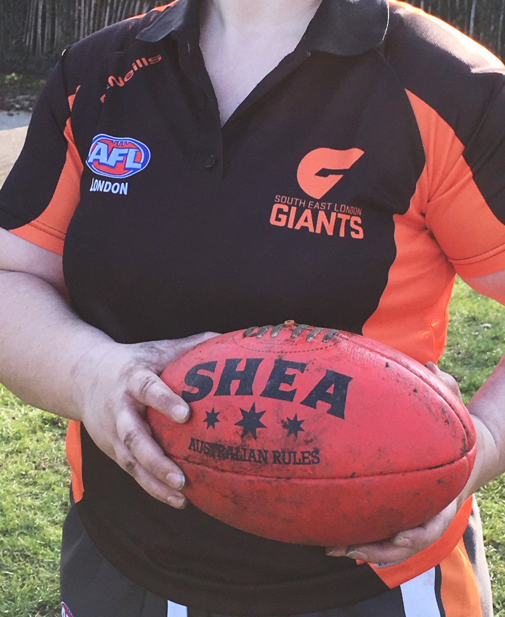 mazzine's tweet photo. #footysback great first catch up with @londongiants Girls #womensafl #girlsplayfooty @sheasports #neversurrender #COYG #perfectkick https://t.co/RGh9wMCneG