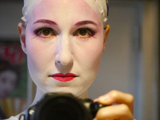 MarPagesTWL's tweet photo. Geisha make-up, what an experience to have in #Japan. #geisha #guidetojapan #tokyo #onlyinjapan #experiencejapan https://t.co/3P8EDGZlEo https://t.co/t2VbbaseYg