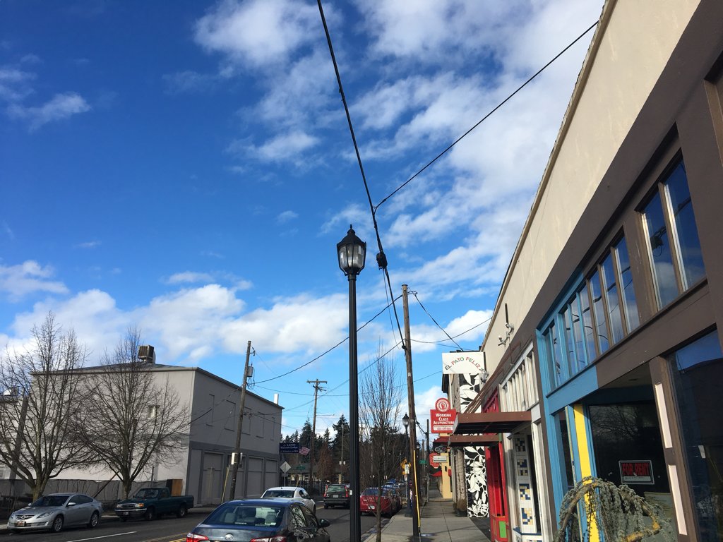 oeconline's tweet photo. Video &amp; report on diesel in Lents neighborhood today. @GreenLentsNow @ROSECDC #CleanAir #ItsYourOregon #DirtOnDiesel https://t.co/X2N4K69c5E https://t.co/atJlENySwe