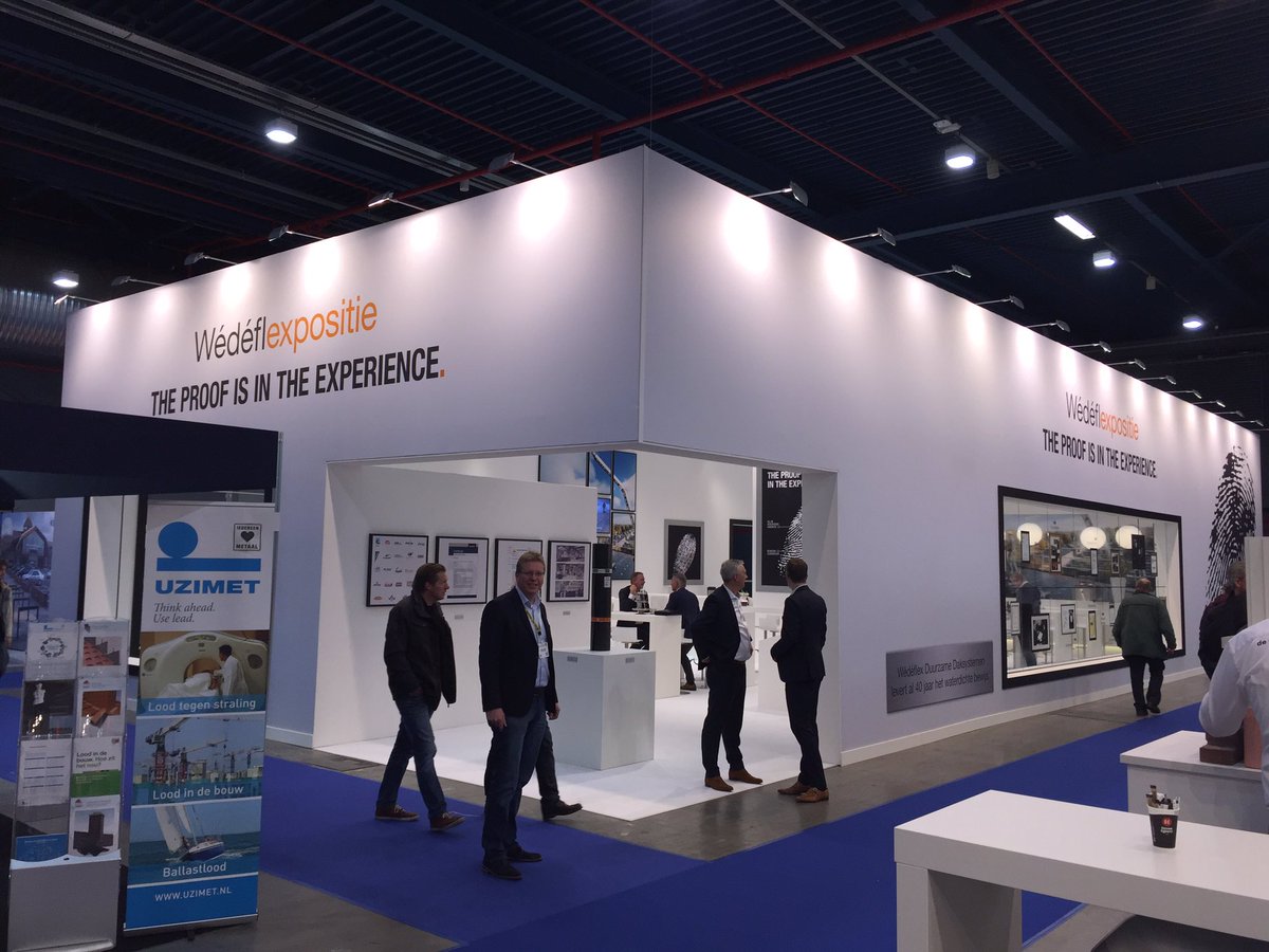 Roof2Roof's tweet photo. "Roof2Roof maakt werk van de circulaire economie." Nu live presentatie in de #Wedeflex stand op de @BouwBeurs17 https://t.co/lLNOFiW9xS