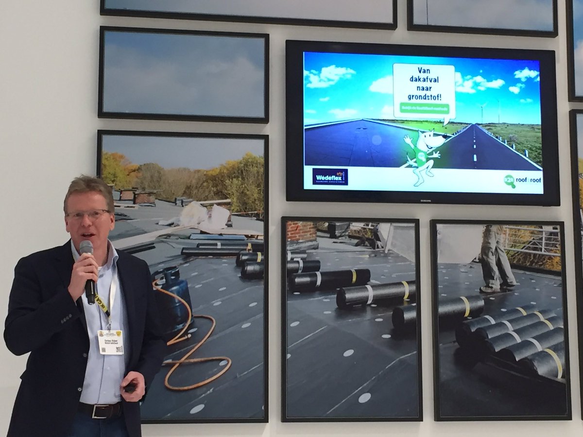 Roof2Roof's tweet photo. "Roof2Roof maakt werk van de circulaire economie." Nu live presentatie in de #Wedeflex stand op de @BouwBeurs17 https://t.co/lLNOFiW9xS