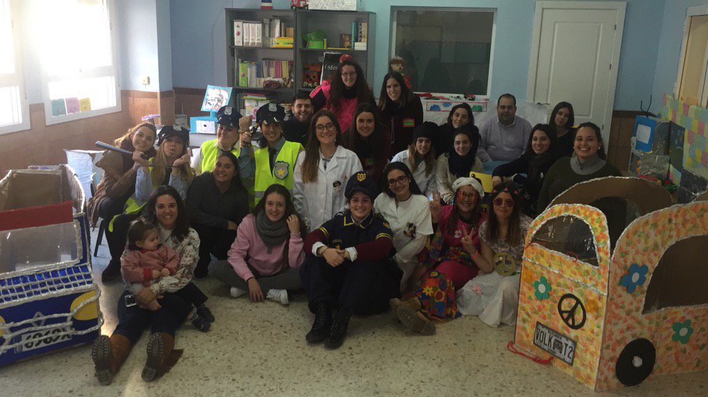 ceilasflores's tweet photo. Los alumnos del CFGS Virgen Milagrosa De Educación Infantil nos han preparado actividades por rincones. Gracias!!!! https://t.co/leviuCKyTl