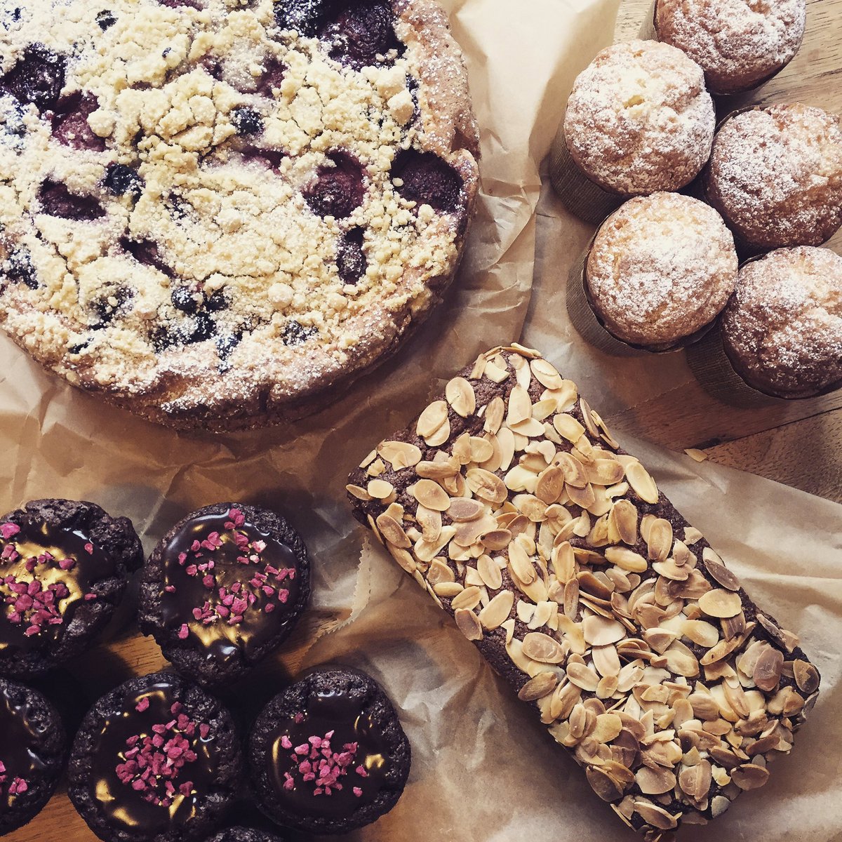 Closed this Friday 10th Feb - but will open tomorrow instead so you can feast on this deliciousness.... #cakefest