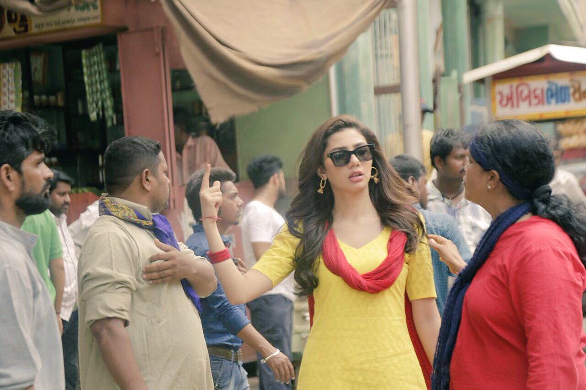TheMahiraKhan's tweet photo. Brinda maam.. ๐ https://t.co/YJ4YRWEyvR