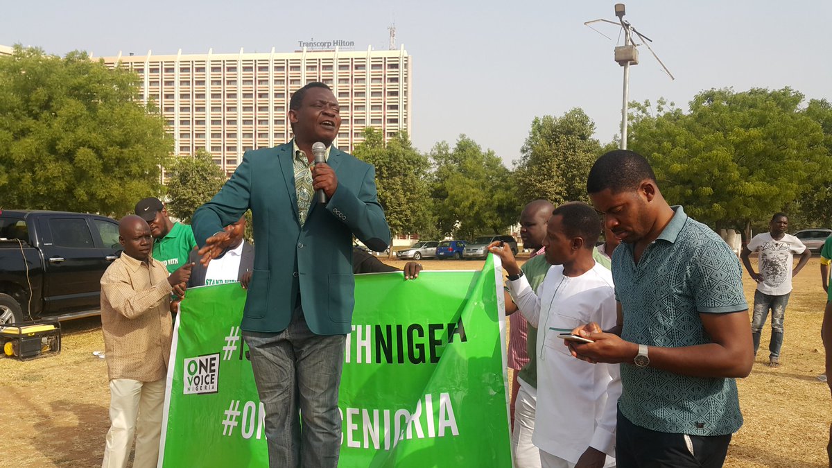 MKabrik's tweet photo. You cannot impoverish Nigerian People &amp;pretend dt all is well.Budgets are been padded in d midst of d fyt against corruption
#IStandWithNig https://t.co/eUSOxH07k3