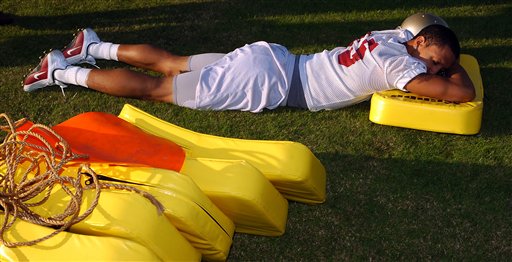 mickwhughes's tweet photo. Teen athletes⬇injury risk when they sleep >8hrs p/night (61%) &amp; meet nutrition guidelines (64%) von Rosen et al 2016
https://t.co/y7s9obLlk3 https://t.co/QDMz1cL02a