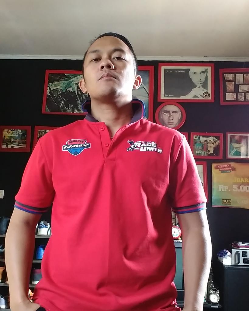 Drescode second anniversary Bandung nmax community