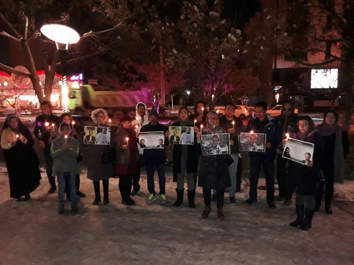 free_taheri's tweet photo. یادبود مادر #محمدعلی_طاهری در #مشهد؛
یکشنبه 17 بهمن 95 
#تسلیت #حقوق_بشر
#freetaheri https://t.co/CJXwXKa8oy