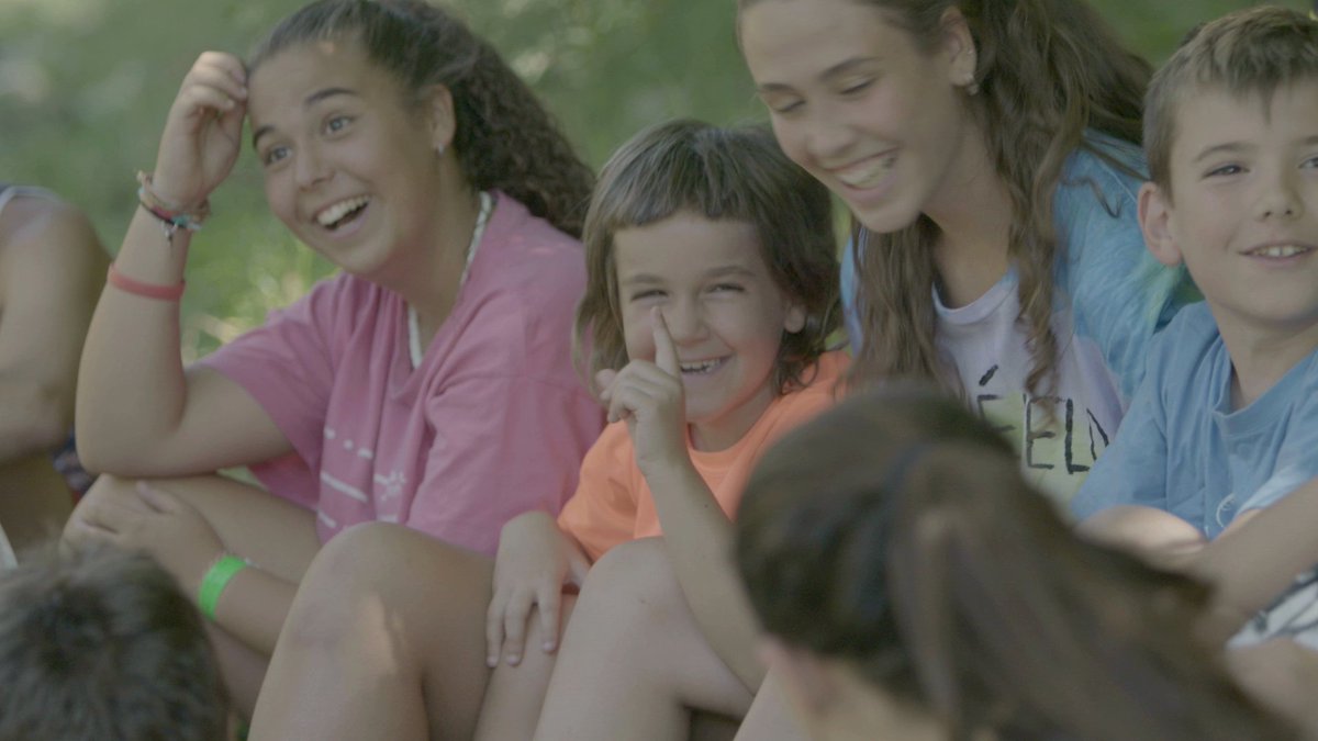 esplaiscatalans's tweet photo. Ja has escoltat el reportatge a @beteve sobre el documental #TransformarEducant?https://t.co/OoS9xlghhQ https://t.co/XkW1591ZJa