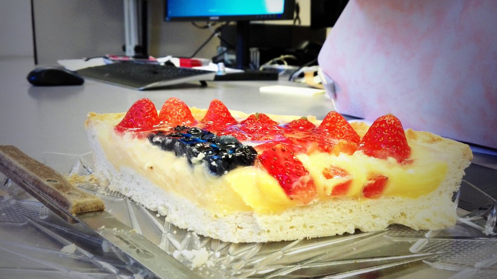 MicheleLosi's tweet photo. #snatworking wishing happy birthday to @rekaujj 🎉🎉🎉 @DirkSchwindling @nicokarges @saramarzu @MahonyFrancy https://t.co/U59pjFLyyv