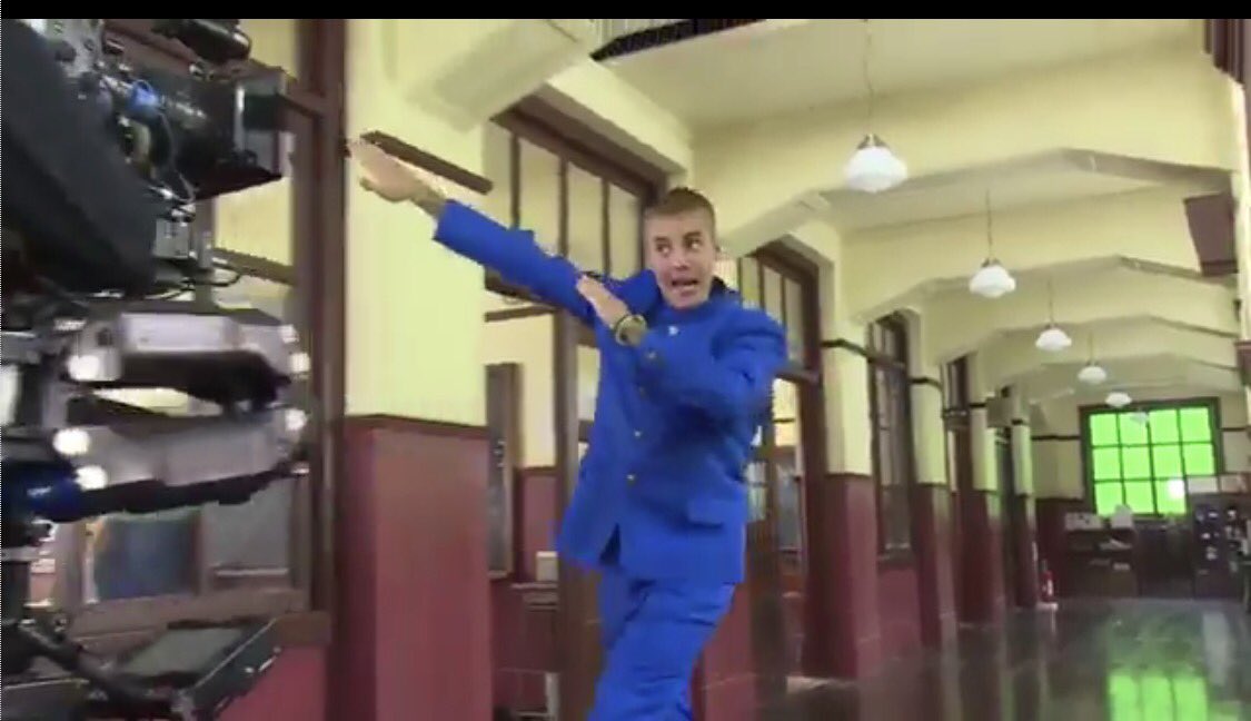 JustinsBieberHD's tweet photo. Screenshots of Justin Bieber spotted recording his video for Softbank in Tokyo, Japan recently. https://t.co/QSzJY80iZ8