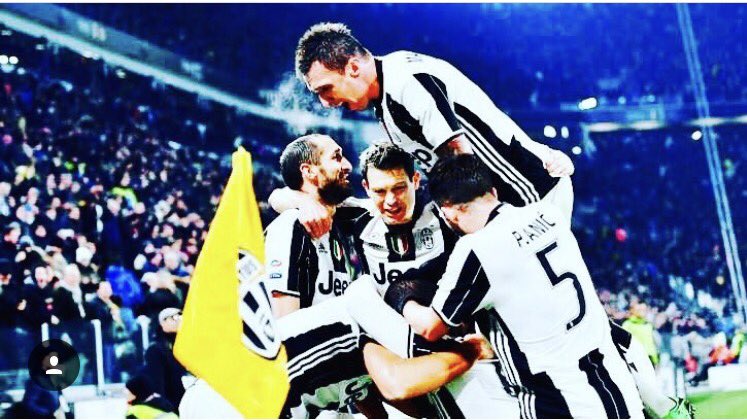 MarioMandzukic9's tweet image. #finoallafine #teamwork #juvespirit #forzajuve #mm17 #neverstop #passion #nogood 🌪