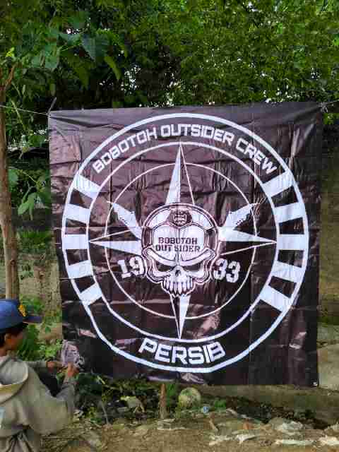 ikut nobar persib @vking_cileungsi #weloveyouPersibwedo #persibandungDay