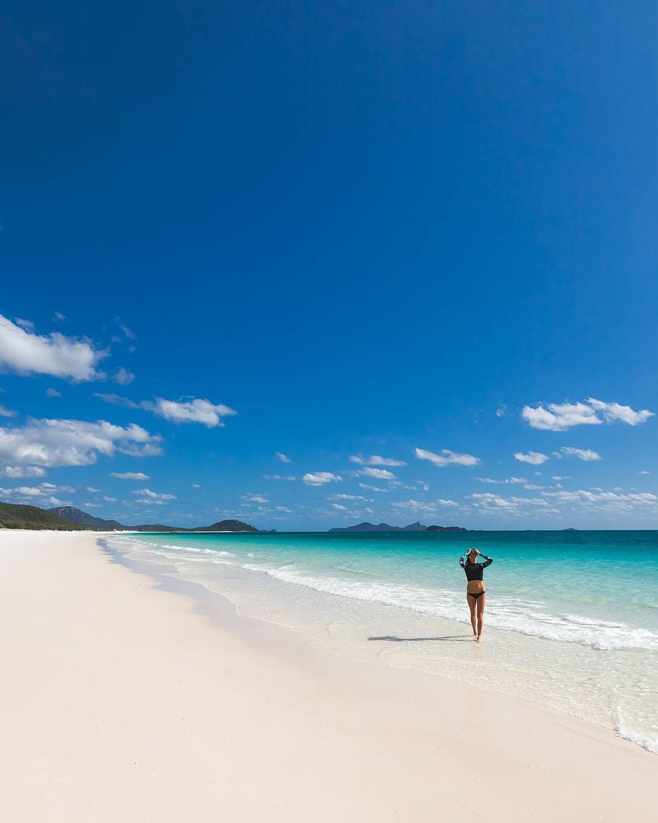 travelqld's tweet photo. NSW might be the Blues, QLD might be the Maroons, but the skies are bluest in @Queensland https://t.co/q1kSt0wnAt