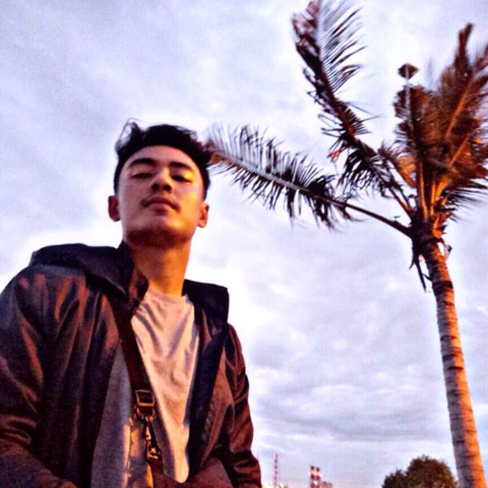 Did you miss me? I'm here! #BIGOLIVE >  .  web.live.bigo.sg/2170982081_321…