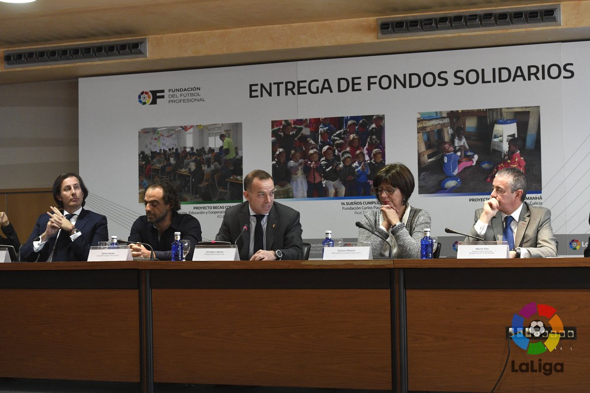 LaLiga's tweet photo. Christian Lapetra, presidente del @RealZaragoza: "Estamos muy orgullosos de abanderar este proyecto y participar en el #Champions4Life". https://t.co/xr4vY76Xnp
