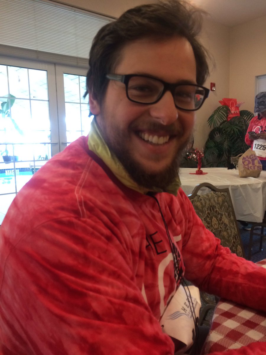 jessicayox's tweet photo. @UncleRudy83 all ready for his first ever #5k! The @Couchto5K program ends today!!! @HermesCleveland โค๐๐ปโโ๏ธ #runchat #runCLE #coldrunner https://t.co/Xpd92gupZ8