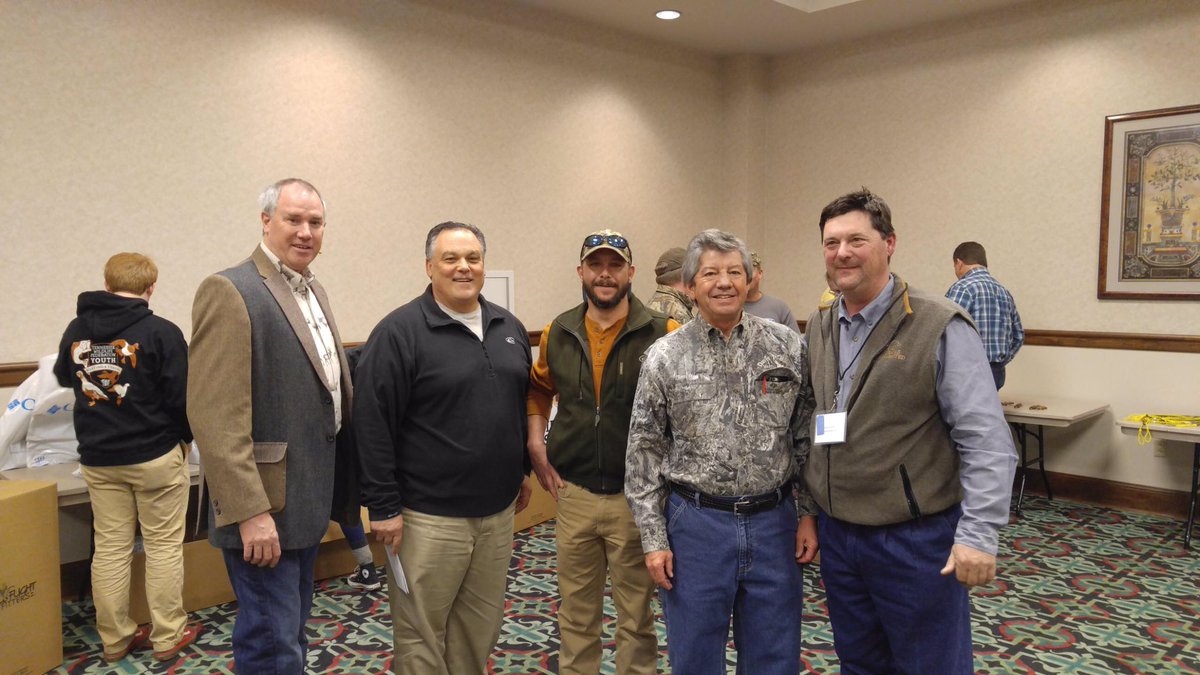 MayorJohnHolden's tweet photo. Proud to host the 9th Annual Davis P. Rice Memorial Youth Waterfowl Hunt in Dyersburg this weekend! @twfoutofdoors @bigmanwalking68 #DPR2017 https://t.co/aMcB1uVwZ2