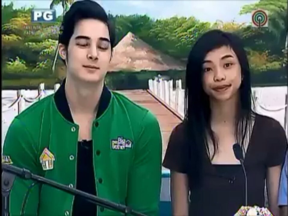 fielahz's tweet photo. Kung dati maywardyong.... its time for #MAYWARDTAN ...goodluck MayNer kaya niyo yan #MAYWARDFebIbigFourEver https://t.co/dVJVRT1HJy