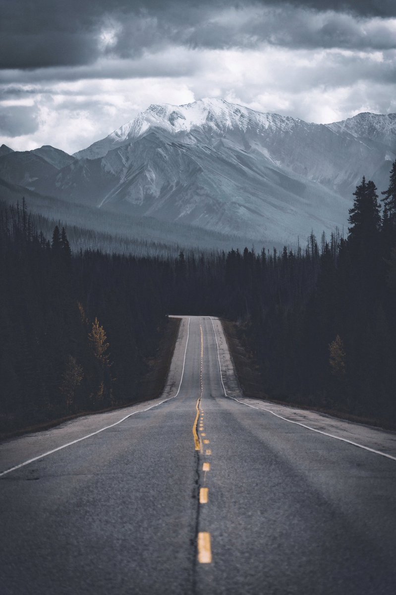 ventureplaces's tweet photo. Highway to heaven or hell? https://t.co/qFLdcf2rbO