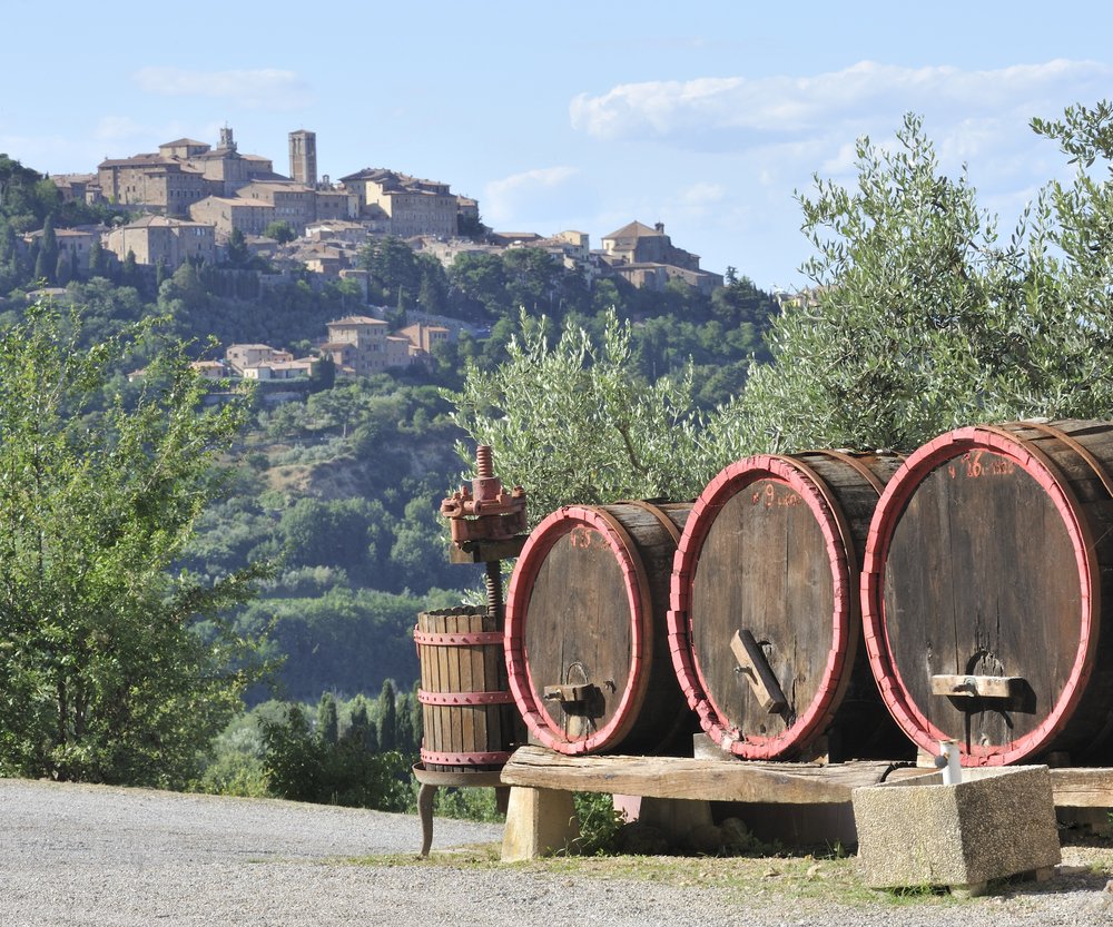 Antico_Italy's tweet photo. 7 night Girlfriends Getaway to Italy! Grab a big hat &amp; cute dresses, and join us in Cortona, where Under the Tuscan Sun was filmed.  #wine https://t.co/unusaM9DRX