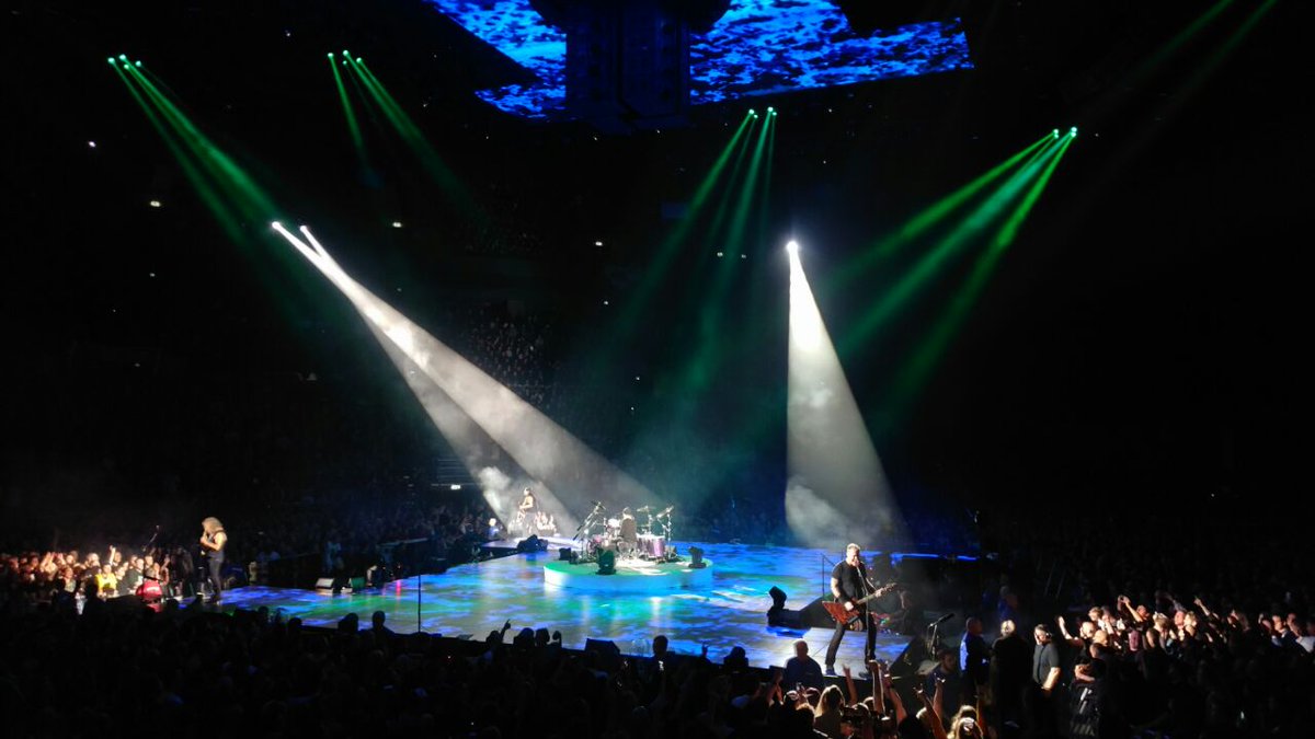timfollowsyou's tweet photo. It was epic! Thank you @Metallica! #MetInCPH https://t.co/NwRwH5RNqm