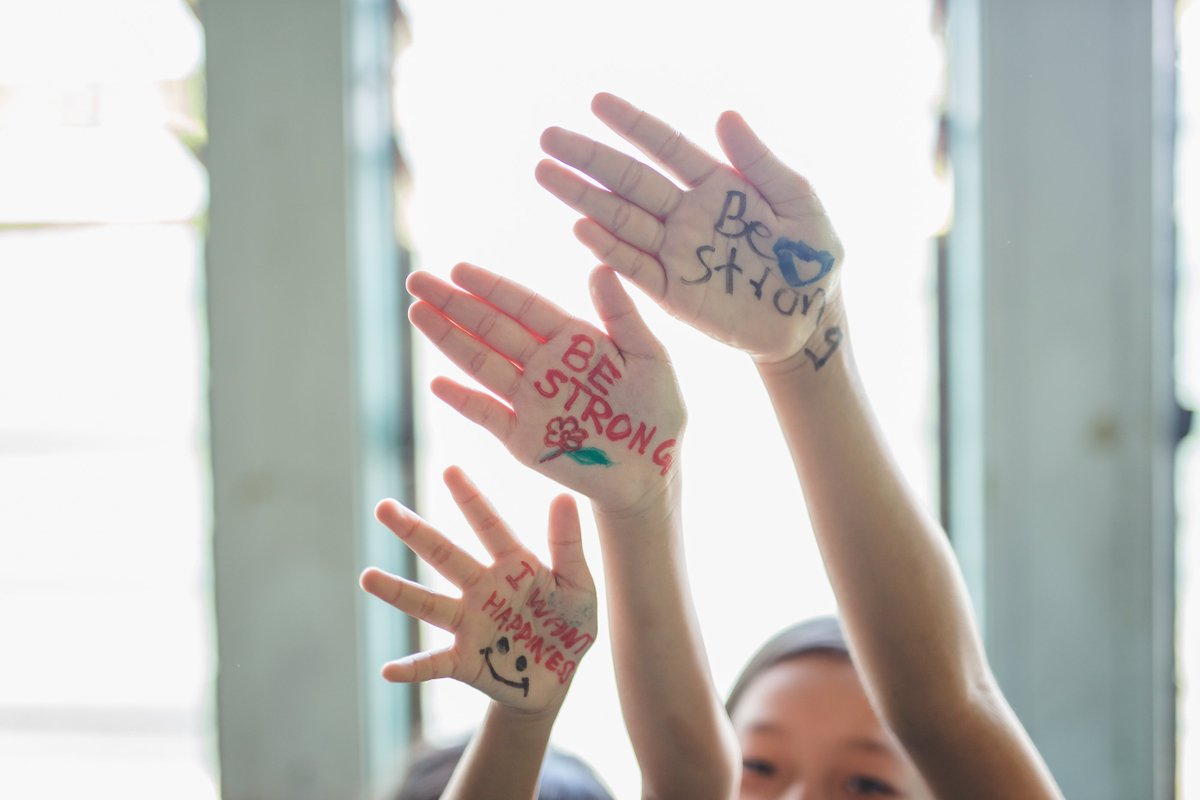 ICMC_news's tweet photo. Lovely #HandsOfMercy by Malaysian refugees for fellow #refugees and #stateless persons. Join the campaign, too! https://t.co/Ne0CCk3ezM https://t.co/HDgxLeCXl7