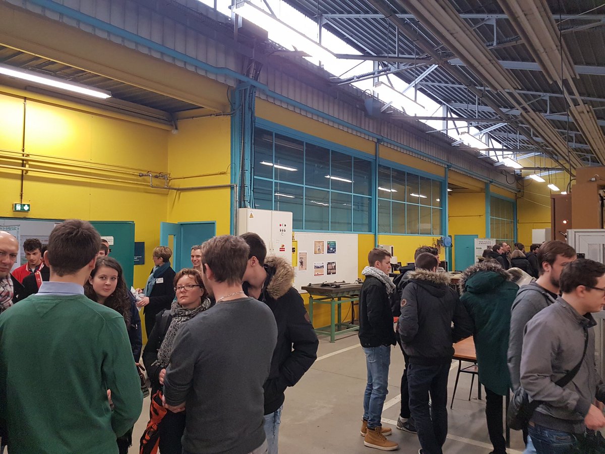 GuillaumeGelle's tweet photo. #JPO2017 ambiance reussie a @RccIut 
Les DUT ont beaucoup de succès auprès des lycéens. ..
@VilledeReims @GrandReims @universitereims https://t.co/pwYeeXFYaJ