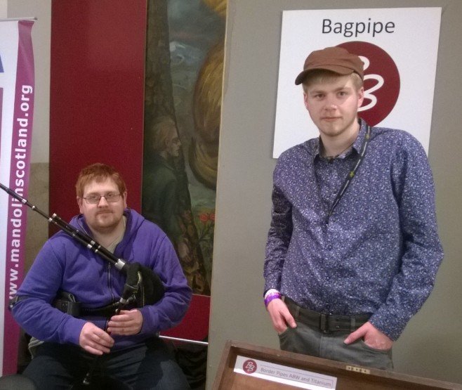 burgessbagpipes's tweet photo. @lornemacd thanks for coming in past. #borderpipes #craic https://t.co/FoHEkVwsU5