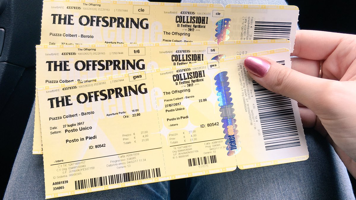 AncaNegureanu's tweet photo. E anche quest'anno ci siamo! 💪🏻
@Collisioni 
#TheOffspring #Collisioni https://t.co/sSSi9I0pGJ
