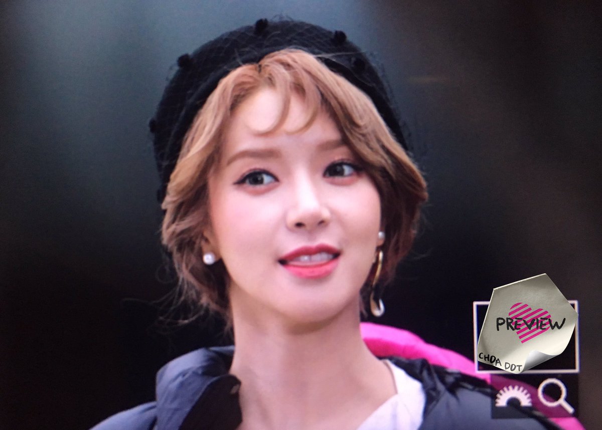900306_com's tweet photo. 170204 음악중심 막방 미니팬미팅 프리뷰 #1
#초아 #CHOA #AOA #EXCUSE_ME #BING_BING https://t.co/8ufBXRl2Vl