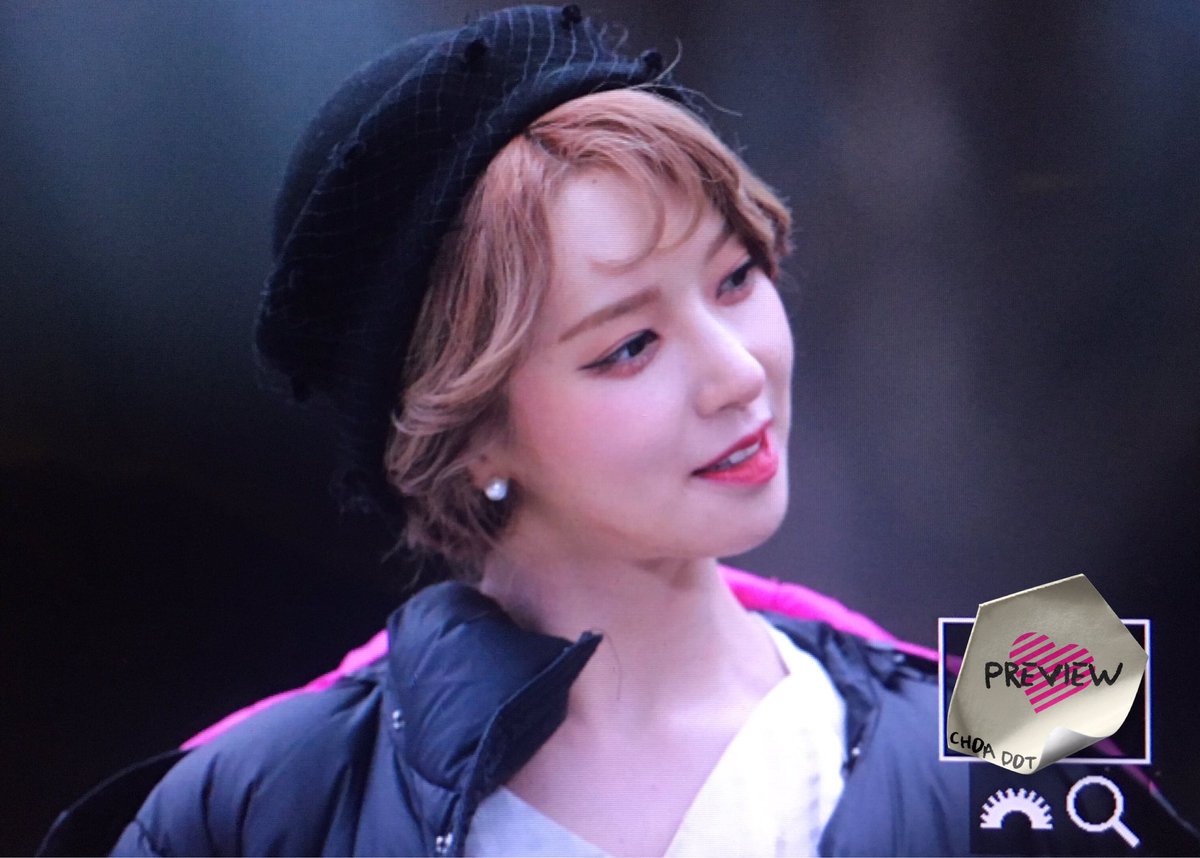 900306_com's tweet photo. 170204 음악중심 막방 미니팬미팅 프리뷰 #2
#초아 #CHOA #AOA #EXCUSE_ME #BING_BING https://t.co/qYoegUfu9Y