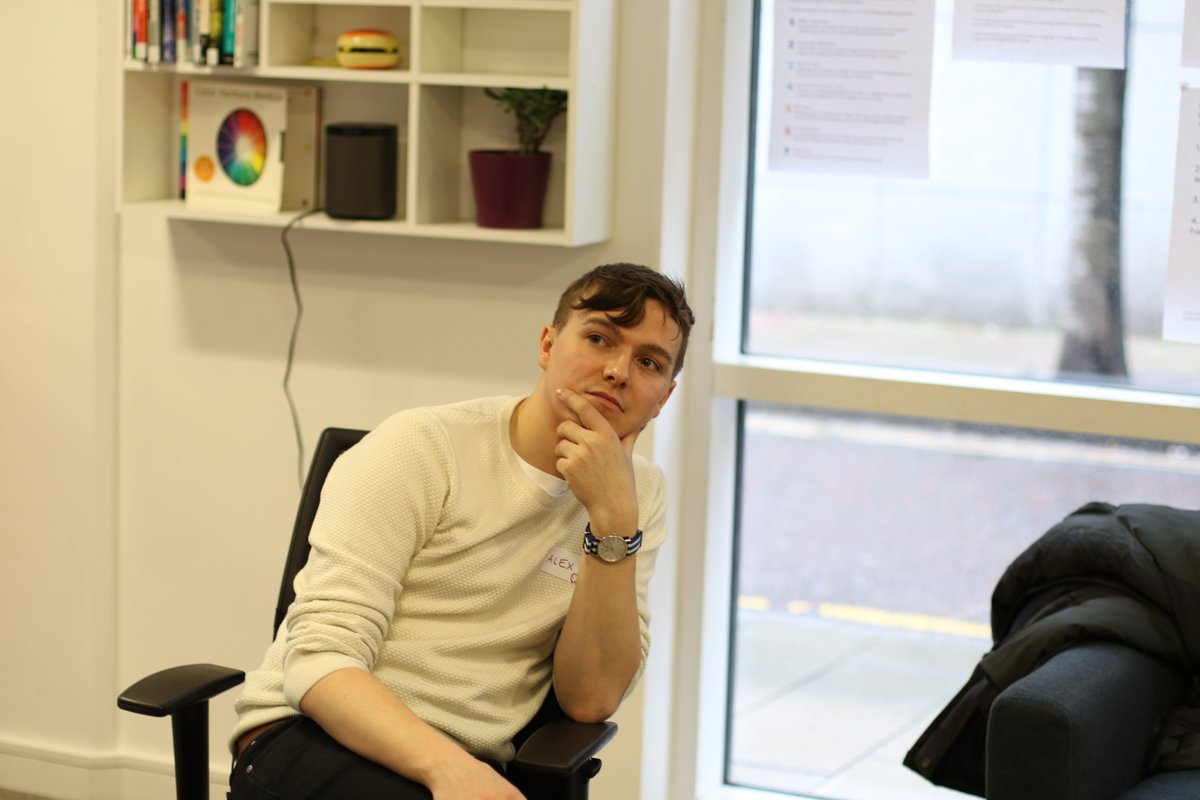 weglimpse's tweet image. We&apos;re getting started at today&apos;s Glimpse #ConnectionHack! Here&apos;s the brilliant @alexdaish thinking about a brief called &apos;Spaceship Earth&apos;...