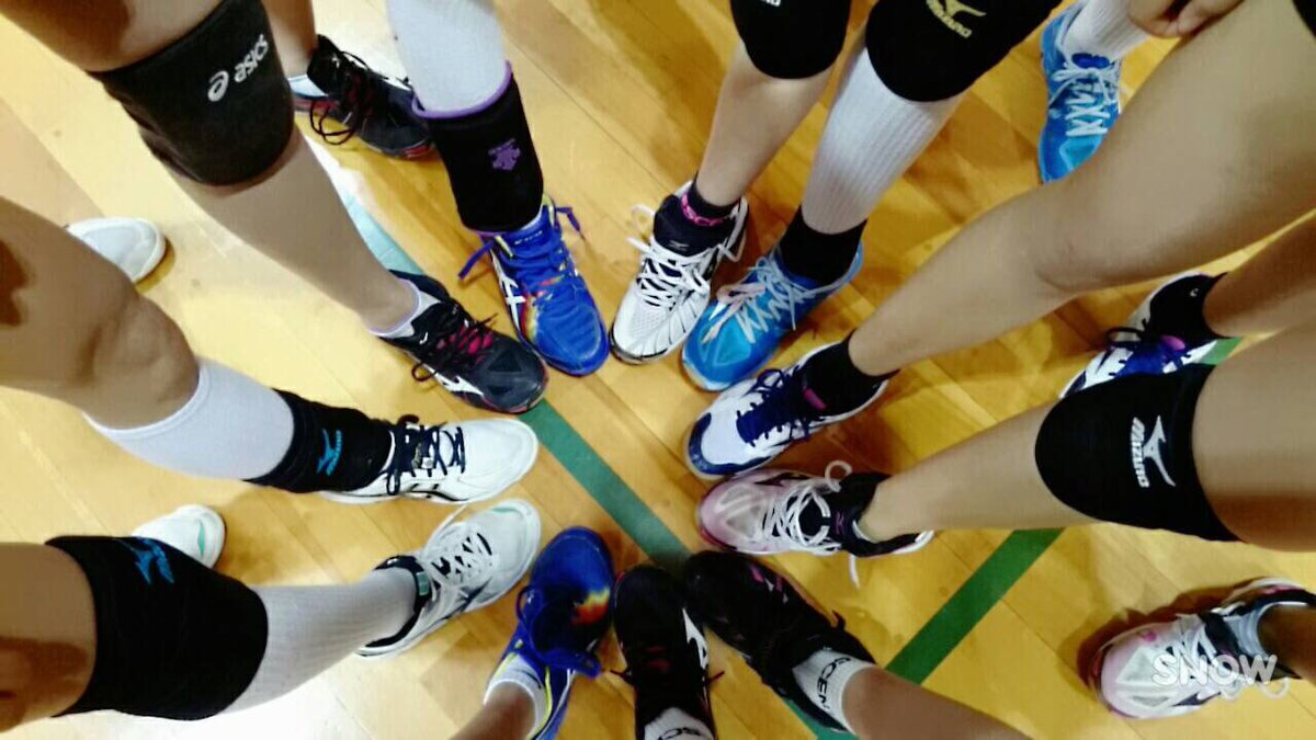 h14june25's tweet photo. February 4 ▷▷県トレセン🏐

楽しすぎた最高すぎた😭
仲間のありがたさを感じた1日😭
これでこのメンバーは最後だけど
なかなか個性ある楽しいメンバーでした🤘🏿💫
写真撮ってくれた人ありがとう！！😻❤️ https://t.co/R1JVvbj06t