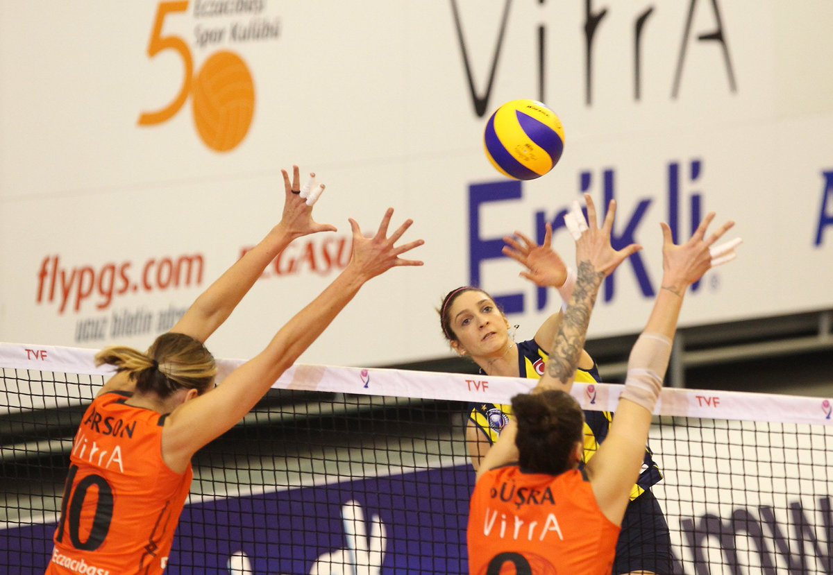 Dördüncü Set Sonucu | Eczacıbaşı VitrA 25-23 Fenerbahçe. Setlerde durum 2-2 oluyor. #SarıMelekler